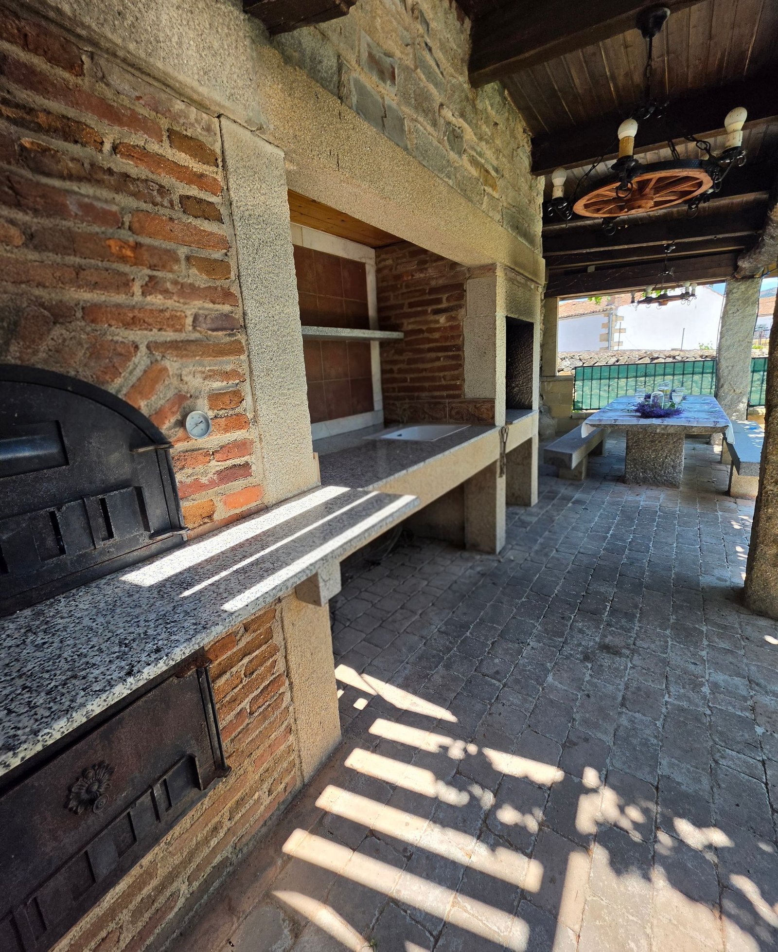 Zona de barbacoa de Casa Rural María Saula